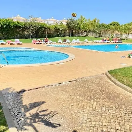 Apartamento Flamingo's W/ 2 Swimming Pool