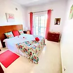 Flamingos With 2 Swimming Pool Com Check In E Check Out Ao Domingo Em Julho E Agosto Appartamento *
