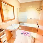 Flamingos With 2 Swimming Pool Com Check In E Check Out Ao Domingo Em Julho E Agosto Albufeira